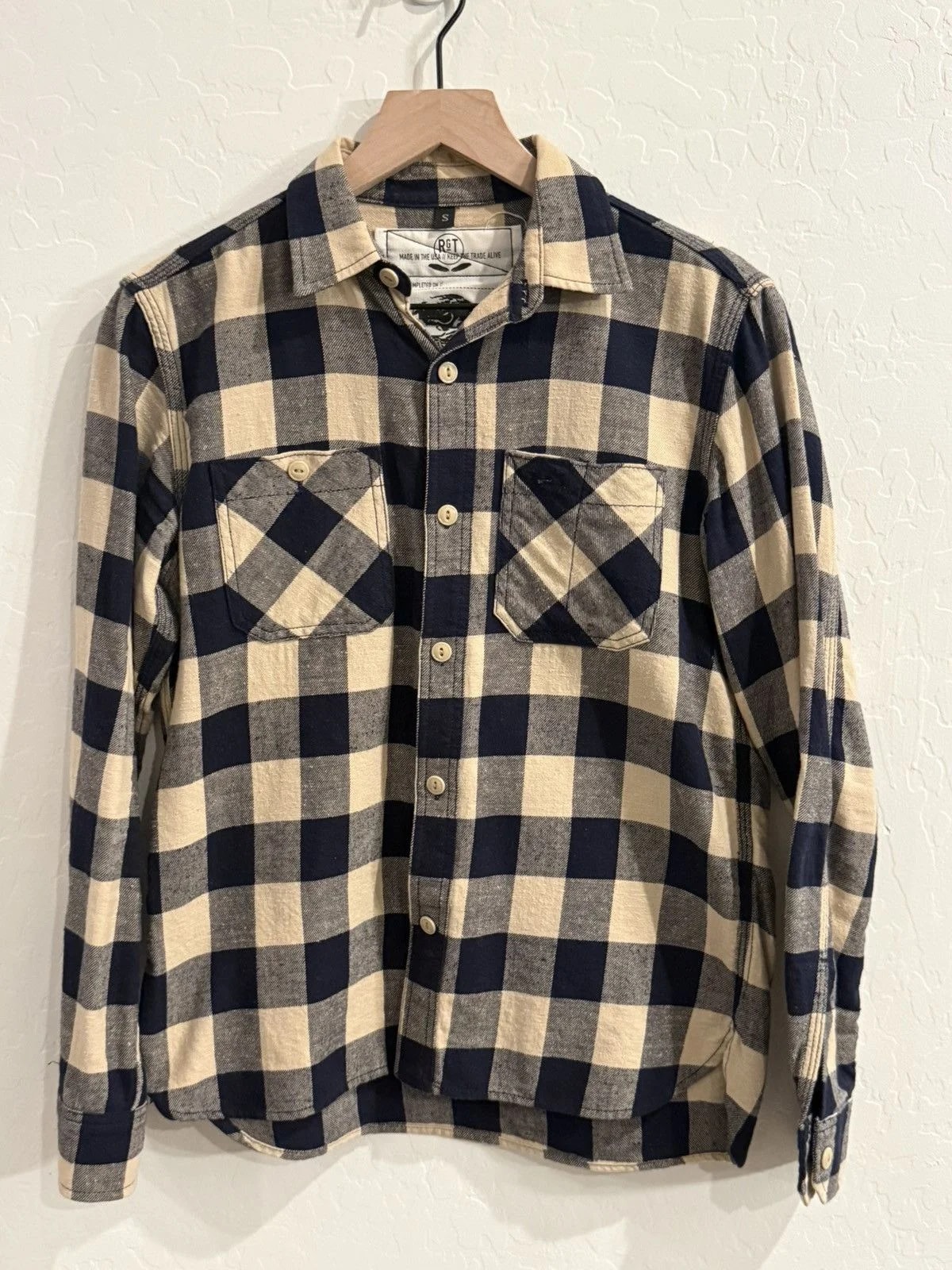 Rogue Territory Plaid Shirt — streetwear — resale