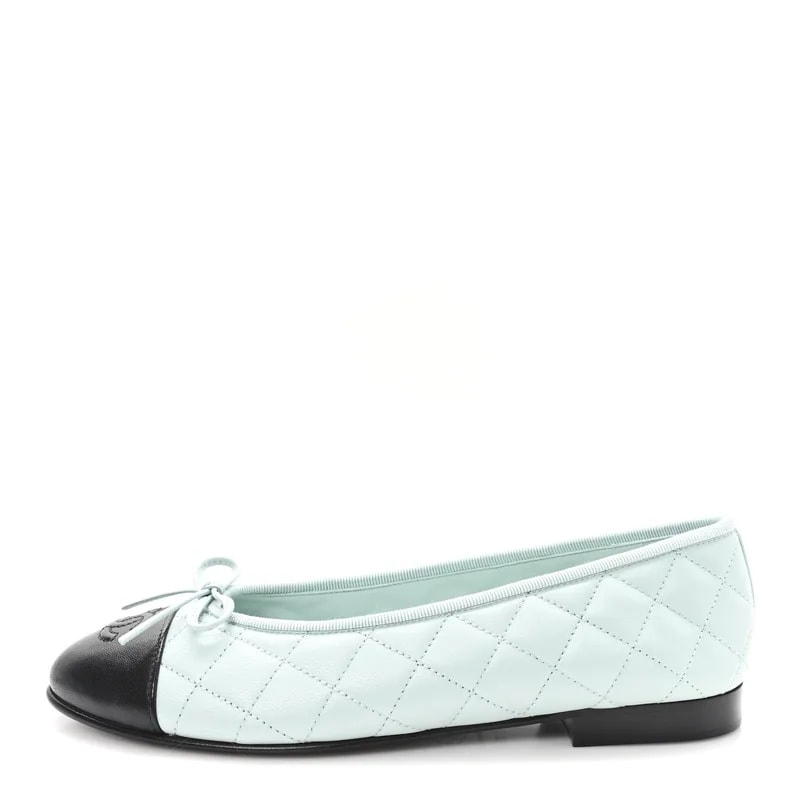 Chanel — CC Cap Toe Ballerina — Accessory — resale