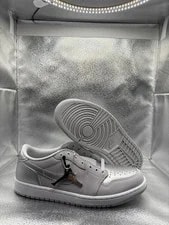 Air Jordan — Air Jordan 1 Low OG Metallic Sliver — Sneaker — resale
