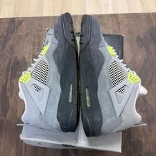 Jordan 4 Retro SE 95 Neon 4