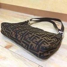 Fendi Mamma Baguette /Cotton Very Good Condition 4