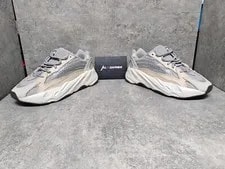 Level S-Adidas Yeezy Boost 700 V2 GY7924 US5.5 2