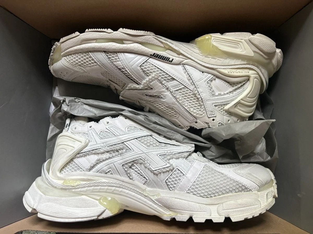 Balenciaga — New OG First Issue Balenciaga Runner — Sneaker — resale