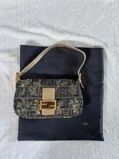 100% Authentic Fendi Baguette - Tropical Embroidered 2