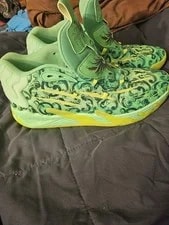 Puma — Puma MB.03 -US 13 Basketball LaMelo 379233 01 — Sneaker — resale