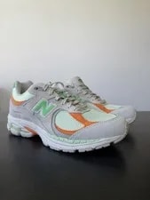 New Balance 2002r Apple ’S 2