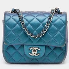 Chanel — Chanel Classic Square Quilted Single Flap — Handbag — resale
