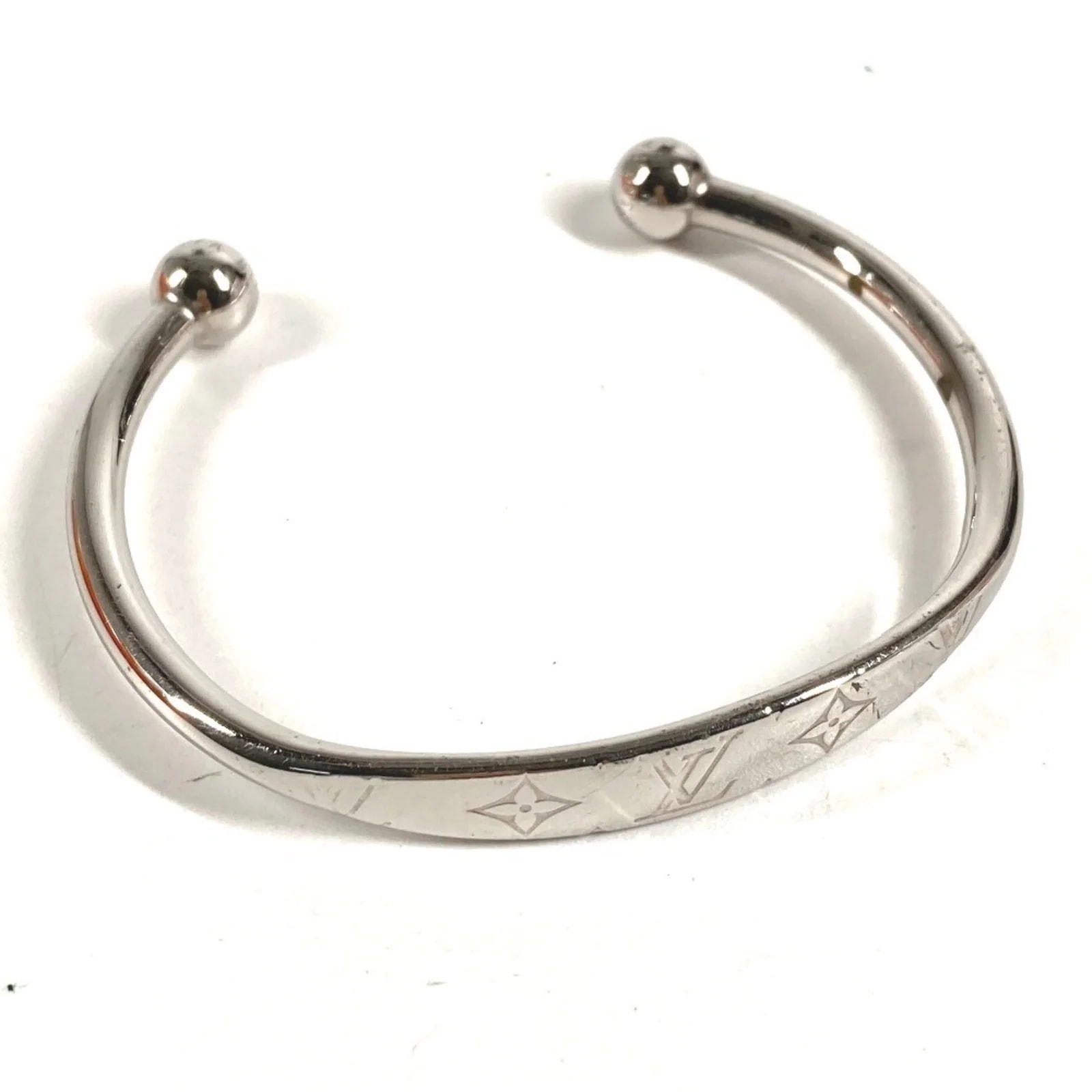 Louis Vuitton Metal Charm 2
