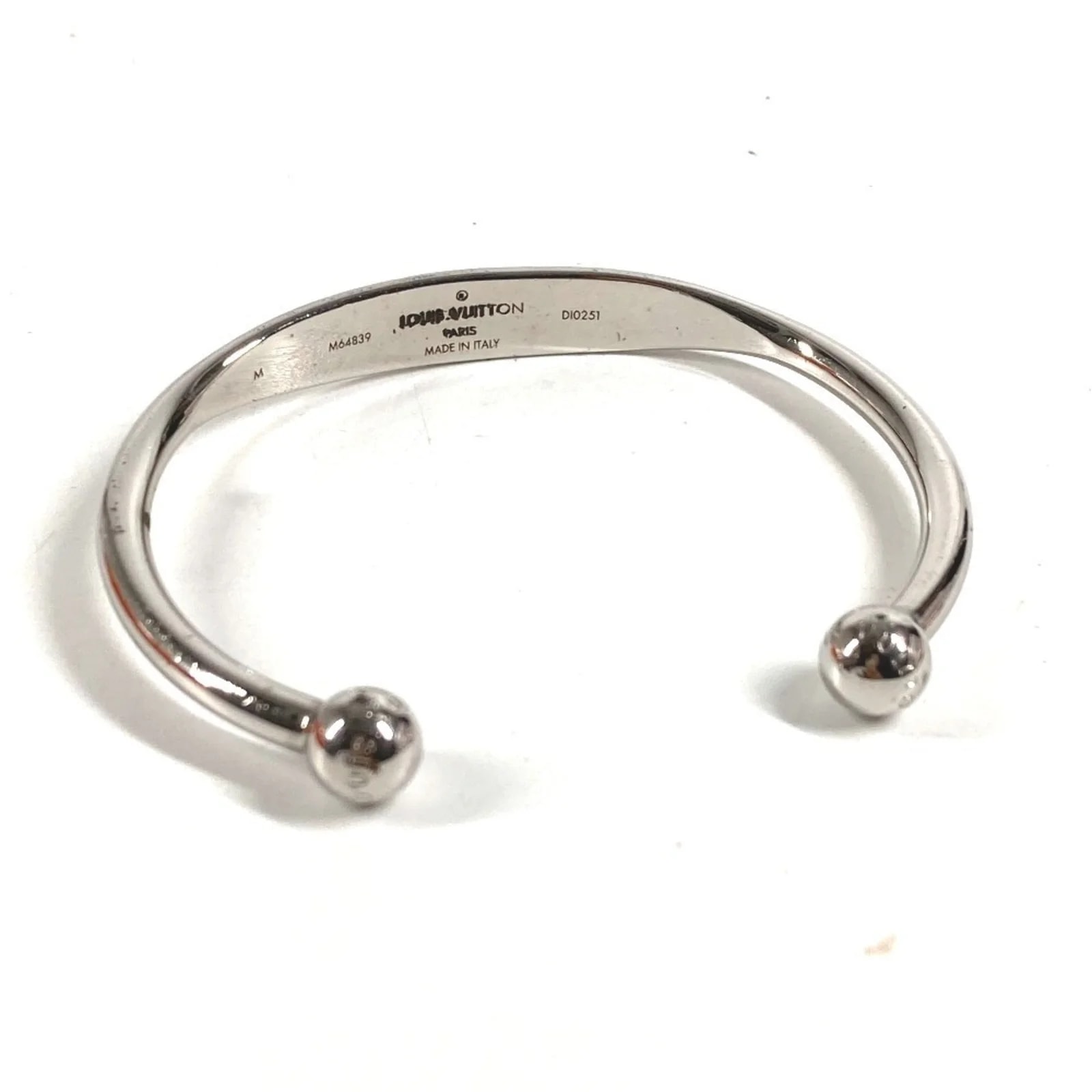 Louis Vuitton Metal Charm 4