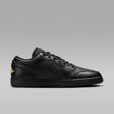 Air Jordan 1 Low SE Shoes 4