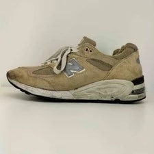 Kith Made IN USA 990V2 BAZZ-0 2