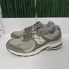 New Balance 2002R NBY Running Shoes in Dark / U2002RCA
