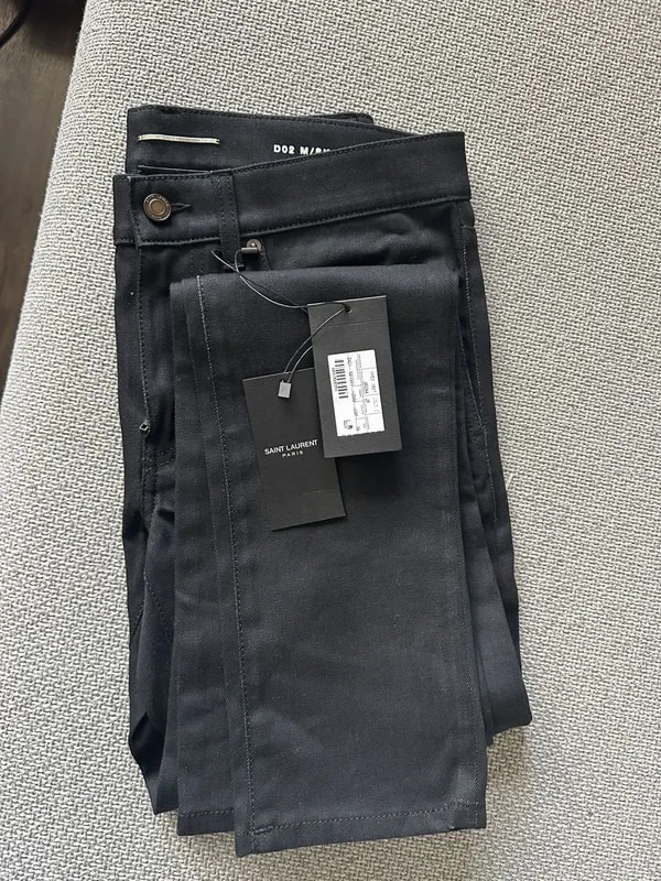 D02 M/SK-LW — Designer Shoe — resale