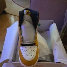 Jordan Air 1 Retro High OG / / DZ5485-701 3