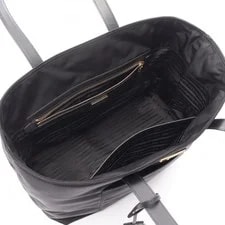 Prada Re-Edition 1978 Re 3