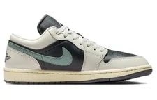 Wmns Air Jordan 1 Low ' ' 9.5 US DC0774-001 New in Box 2
