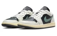Wmns Air Jordan 1 Low ' ' 9.5 US DC0774-001 New in Box 3