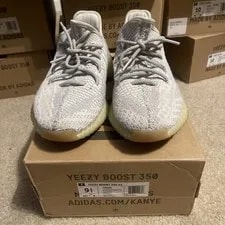 Adidas — Adidas Yeezy Boost 350 V2 / CP9366 2017 Low Top — Sneaker — resale