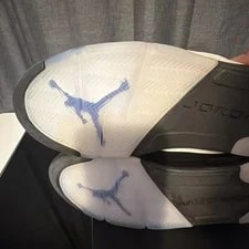 Size 9 - Jordan 5 2022 4