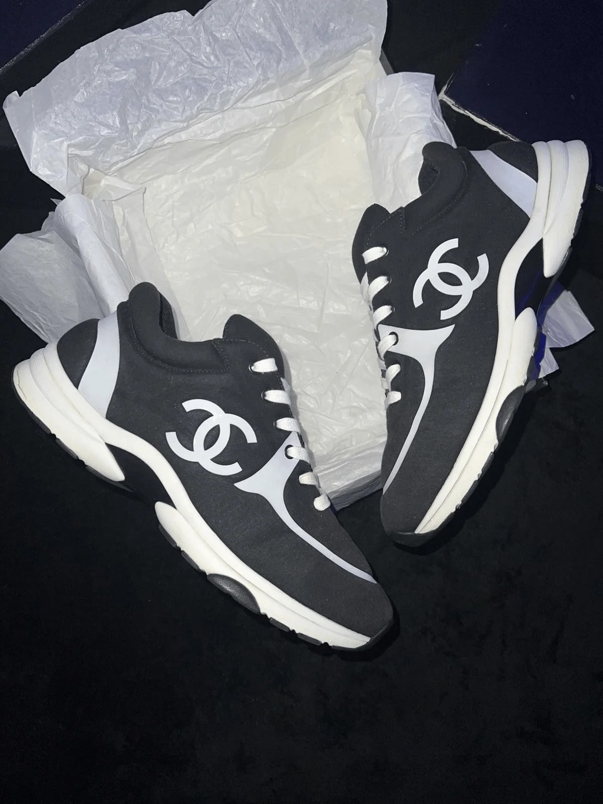 Chanel — Chanel CC “BlackWhite” — Sneaker — resale