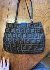 Fendi Mamma Medium 2