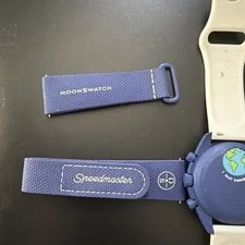 Swatch X Omega Mission TO Earthphase - Moonshine Gold 4