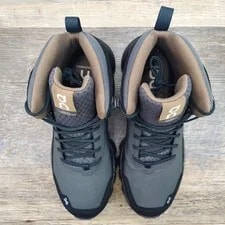 On Cloud Ridge ’s 8.5 Mid Top Lace-Up Athletic / Cloudridge 4