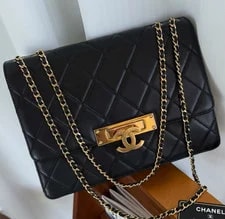 Chanel — Chanel Classic Flap Chain Classic — Handbag — resale
