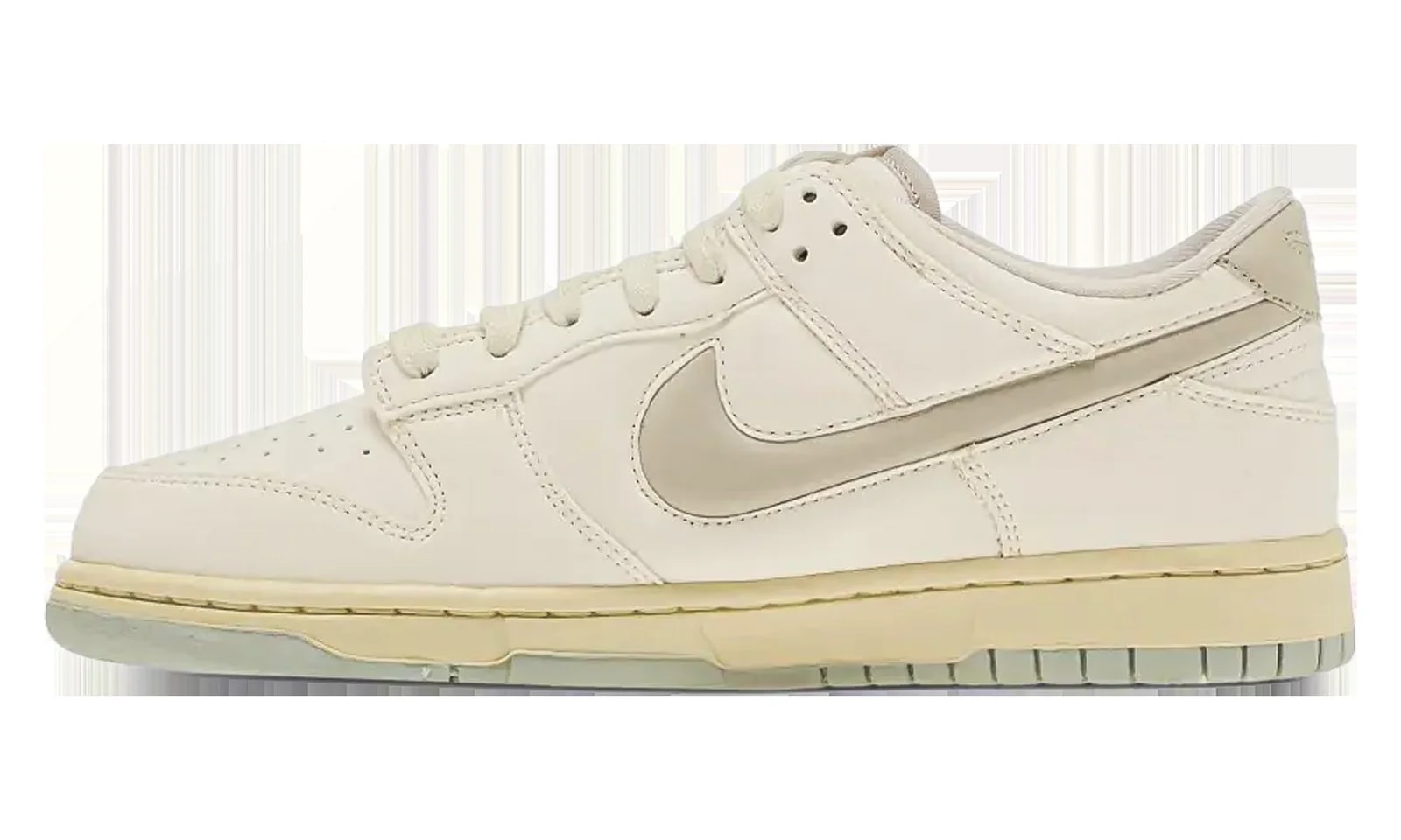 Nike — Dunk Low Retro PRM " / Light / Coconut Milk" IM4411 100 — Sneaker — resale