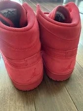 Air Jordan 1 Retro High 4