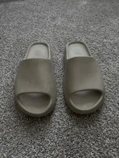 Yeezy Slide 2021 3