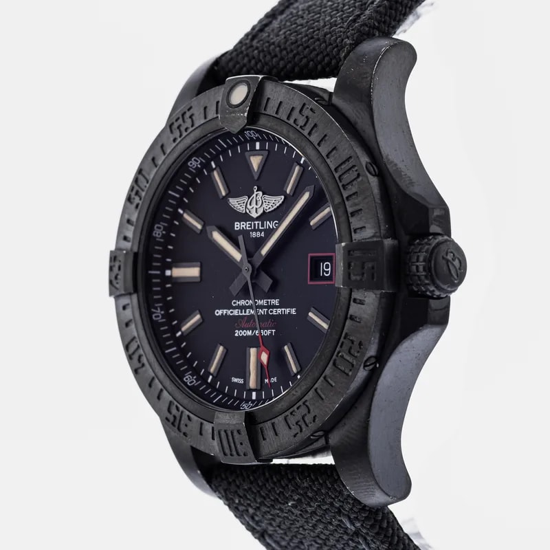 Breitling Avenger Blackbird 44 V17311 2