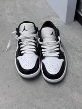 Size 9 - Jordan 1 Low SE 3