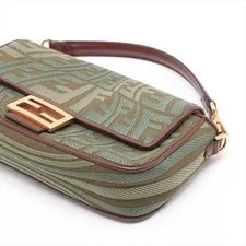 Fendi Mamma Baguette & 8BR600 3