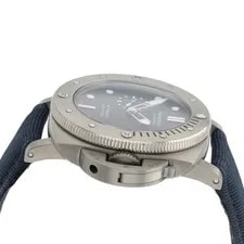 Panerai Submersible Black Dial Titanium 47mm Automatic Movement PAM02305 4
