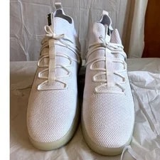 Puma Clyde Court Disrupt Basketball Shoes Sample 17 191206-01 2