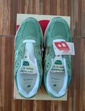 Size 8 - New Balance Teddy Santis X 993 Chive 3