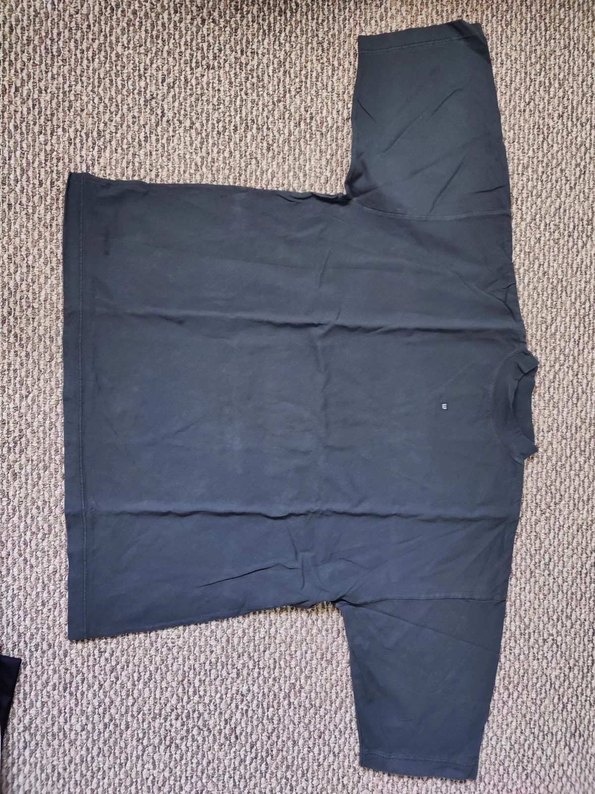 Yeezy — Yeezy Gap Small Logo Tshirt — streetwear — resale