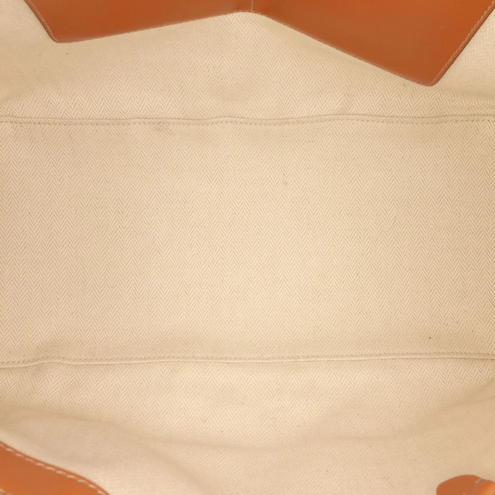 Softy Embossed Logo 4