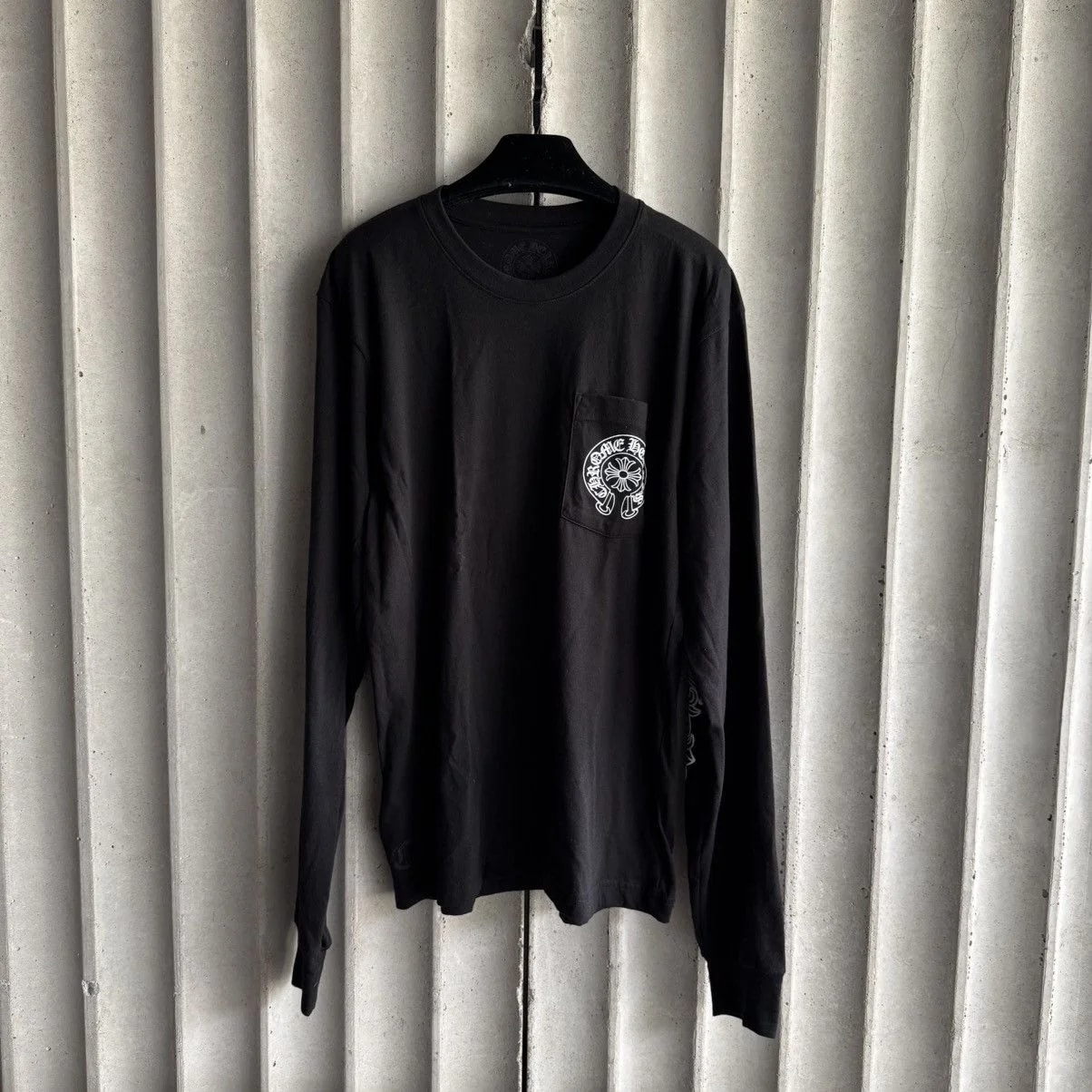 Chrome Hearts — Hearts - Long Sleeve Horseshoe Plus LAS Vegas — streetwear — resale