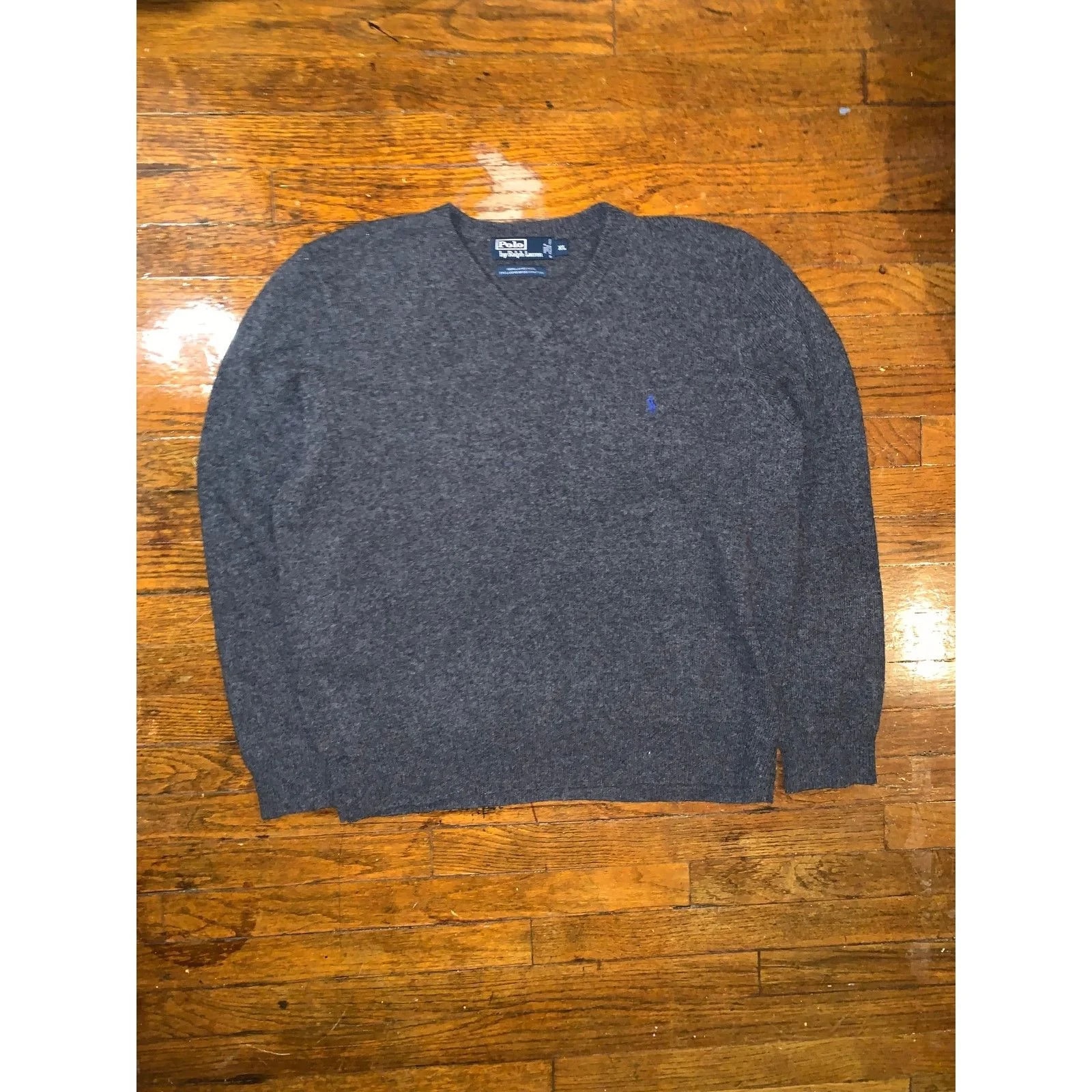 Polo Ralph Lauren — Polo Ralph Lauren Lambswool V Neck Sweater XL Dark — streetwear — resale
