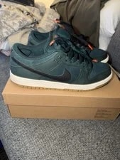 Nike SB — Nike SB Dunk Low Pro Deep Fir Label Size 9M FJ1674-300 — Sneaker — resale