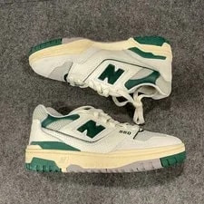 NEW Balance 550 Low Top Size US 6 D 2