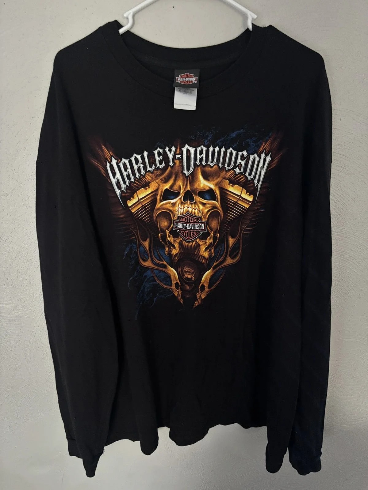 Harley Davidson — Harley Davidson Long Sleeve Tee — streetwear — resale