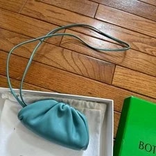 Bottega Veneta Pouch Coin Clasp Closure 2
