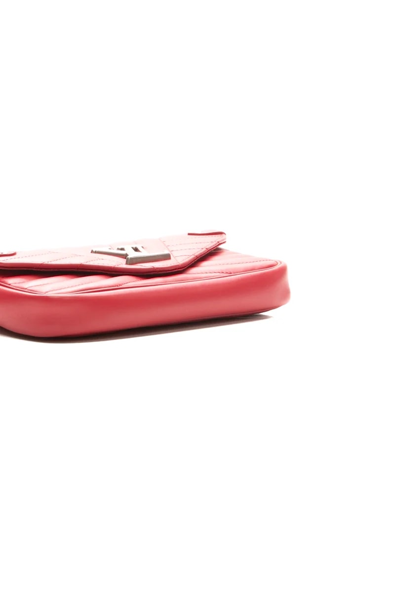 New Wave Chain Pochette 4