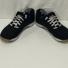 Limited Edition #Iamnobull Nobull Size 8 Size 9.5 3