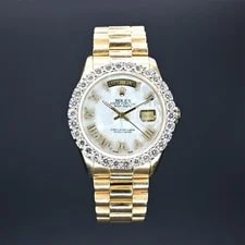 Rolex — Rolex Day-Date 36mm White Diamond Dial President Bracelet 118238 2000 Box — Watch — resale