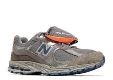 New Balance 2002R Pouch Castle M2002RVA 2