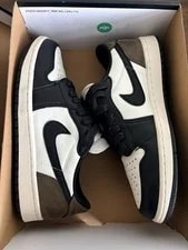 Air Jordan — Air Jordan 1 Size 8 Low CZ0790-102 — Sneaker — resale